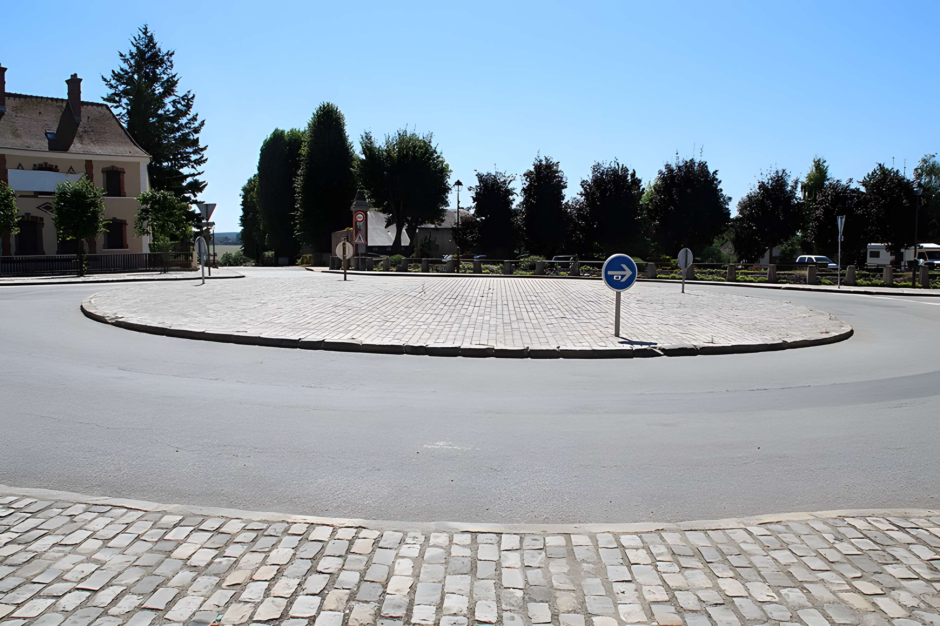 Place Foch, anciennement dite Place Ronde