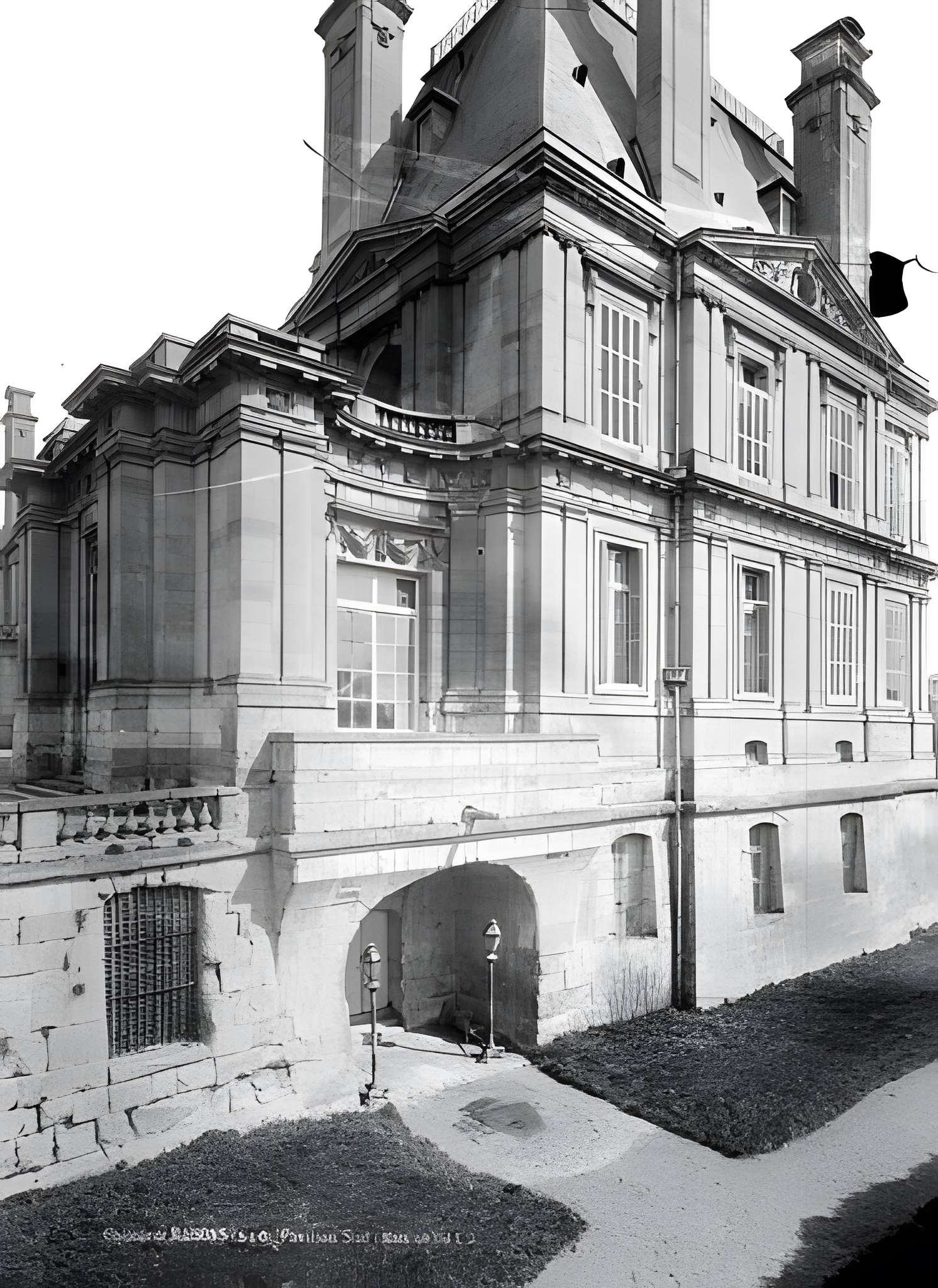 Mur d'enceinte du château : vestiges