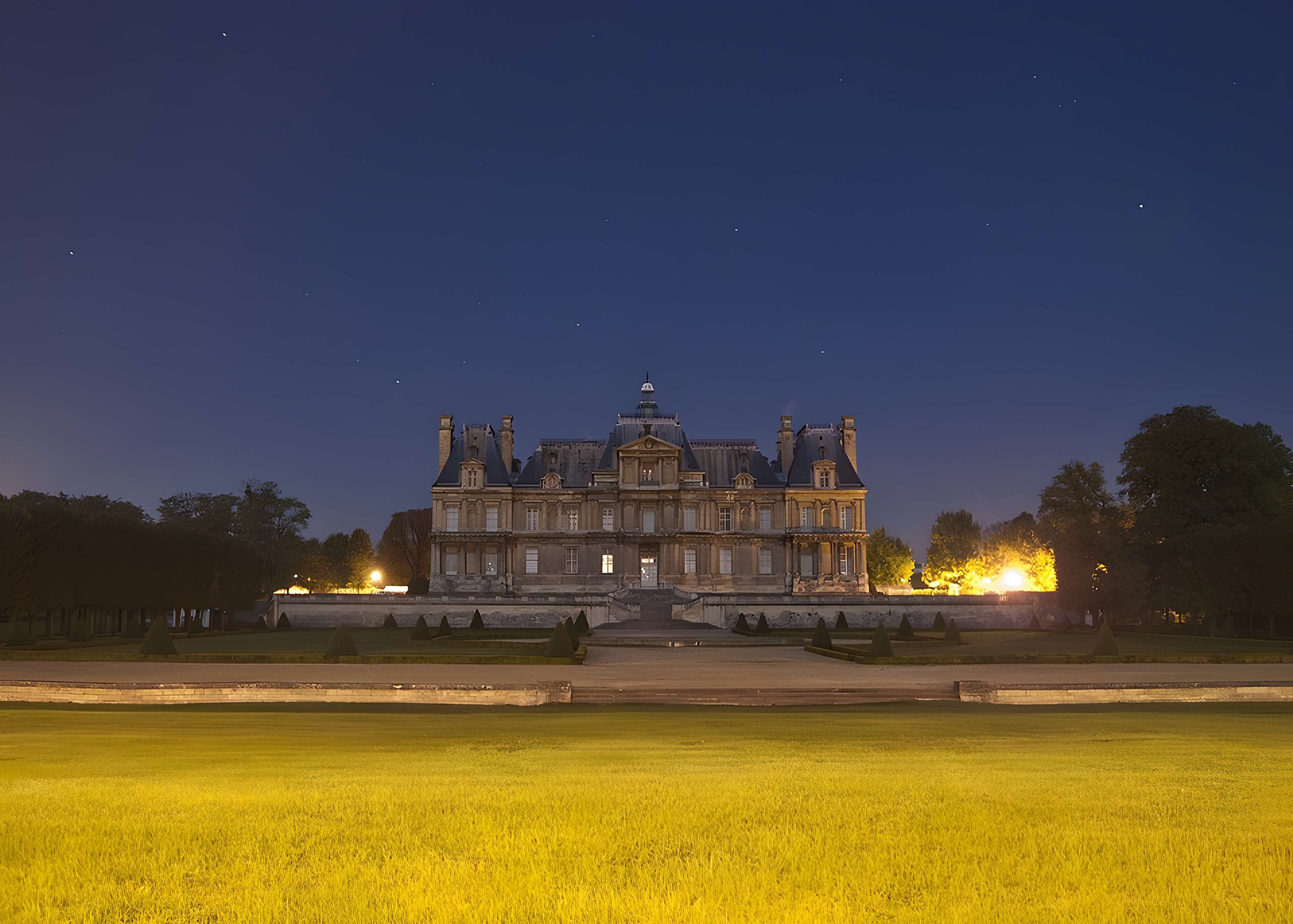 Mur d'enceinte du château : vestiges