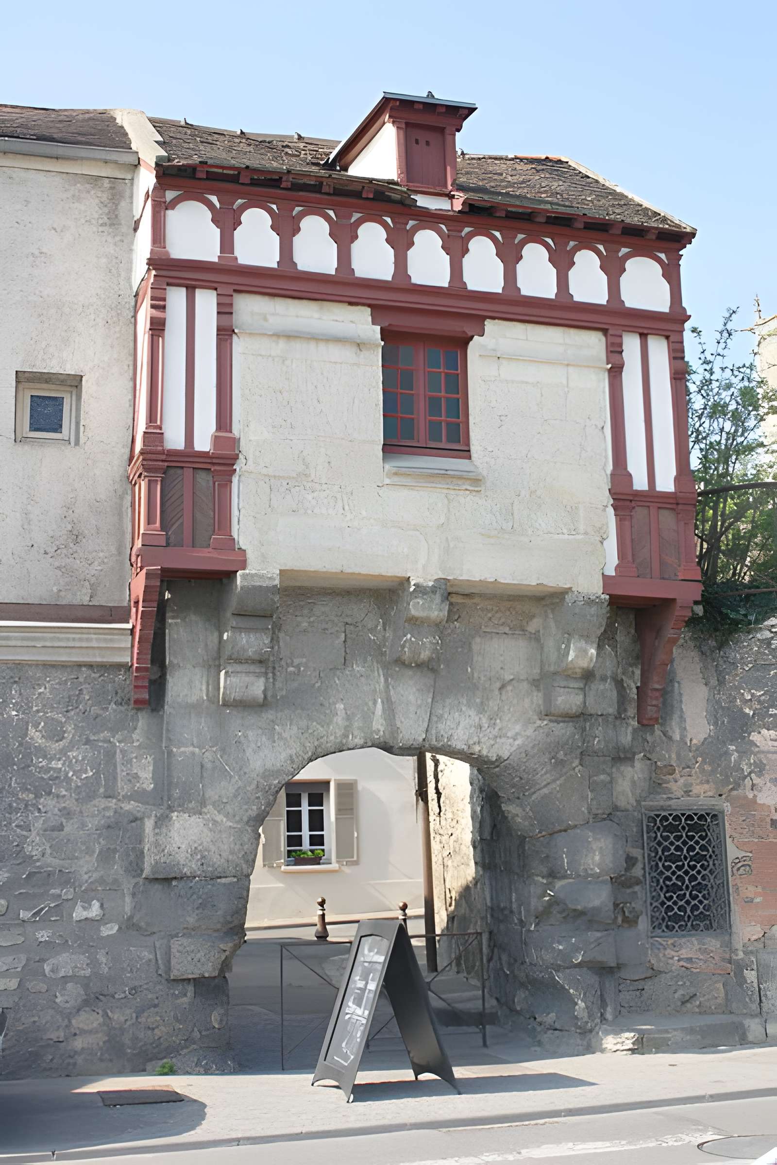Ancienne enceinte fortifiée