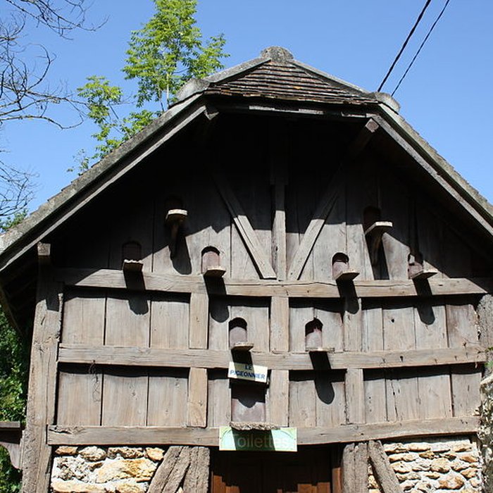 Photo de Ancien moulin de Villeneuve, maison de campagne dElsa Triolet et de Louis Aragon