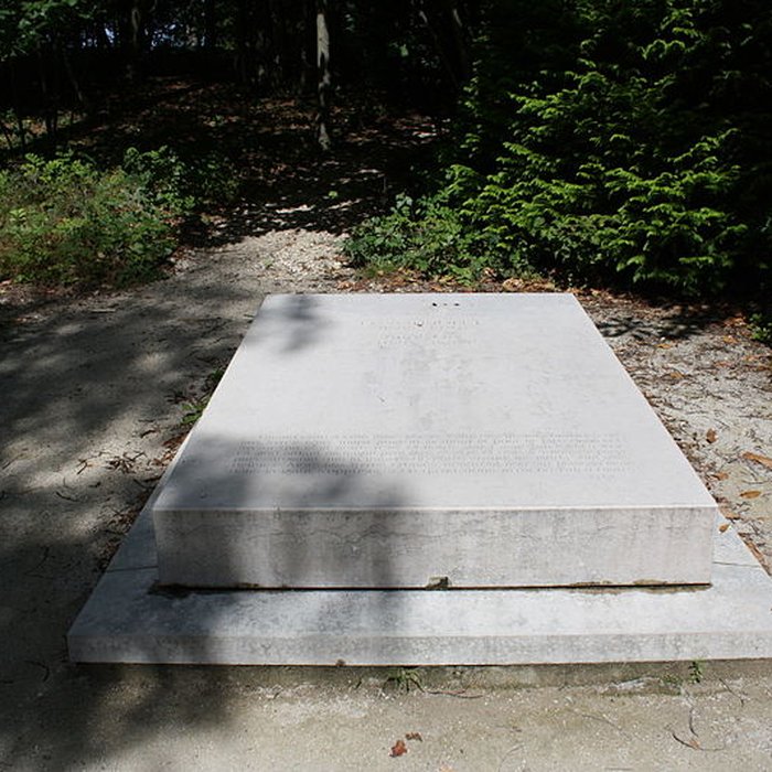 Photo de Ancien moulin de Villeneuve, maison de campagne dElsa Triolet et de Louis Aragon