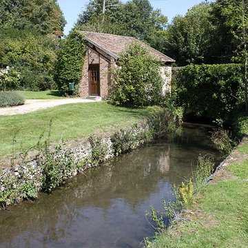 Ancien moulin de Villeneuve, maison de campagne dElsa Triolet et de Louis Aragon