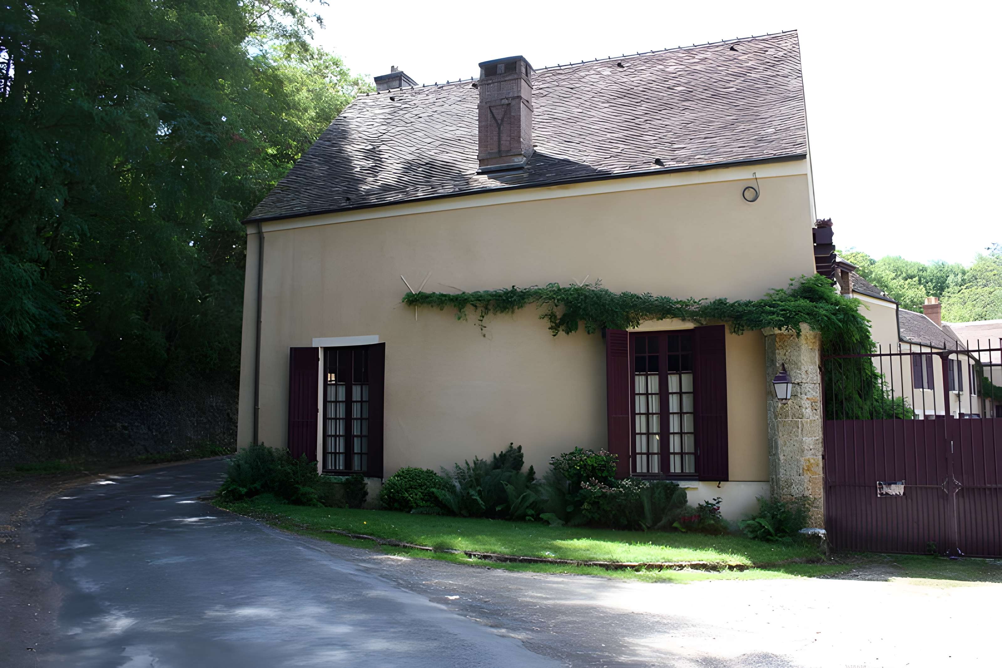 Ancien moulin de Villeneuve, maison de campagne d'Elsa Triolet et de Louis Aragon