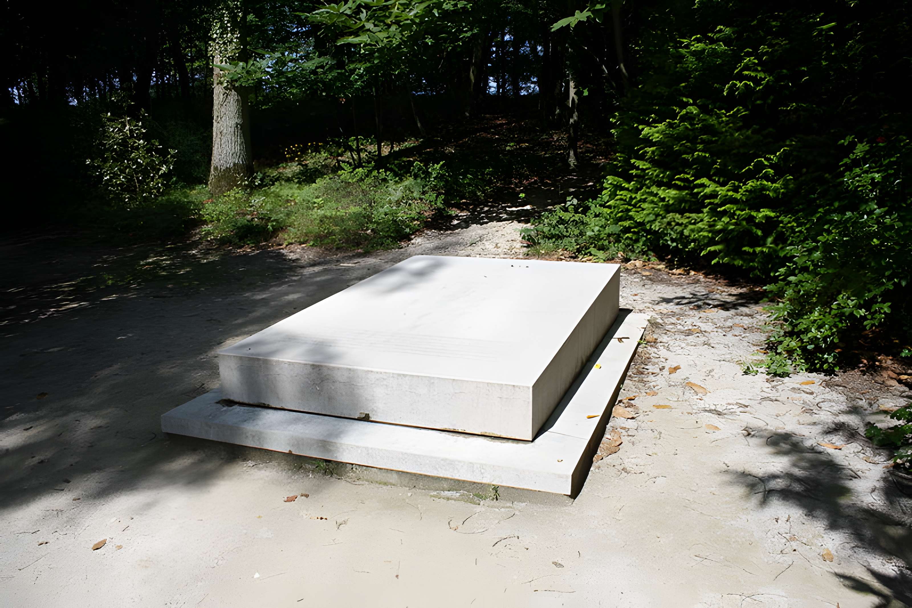 Ancien moulin de Villeneuve, maison de campagne d'Elsa Triolet et de Louis Aragon