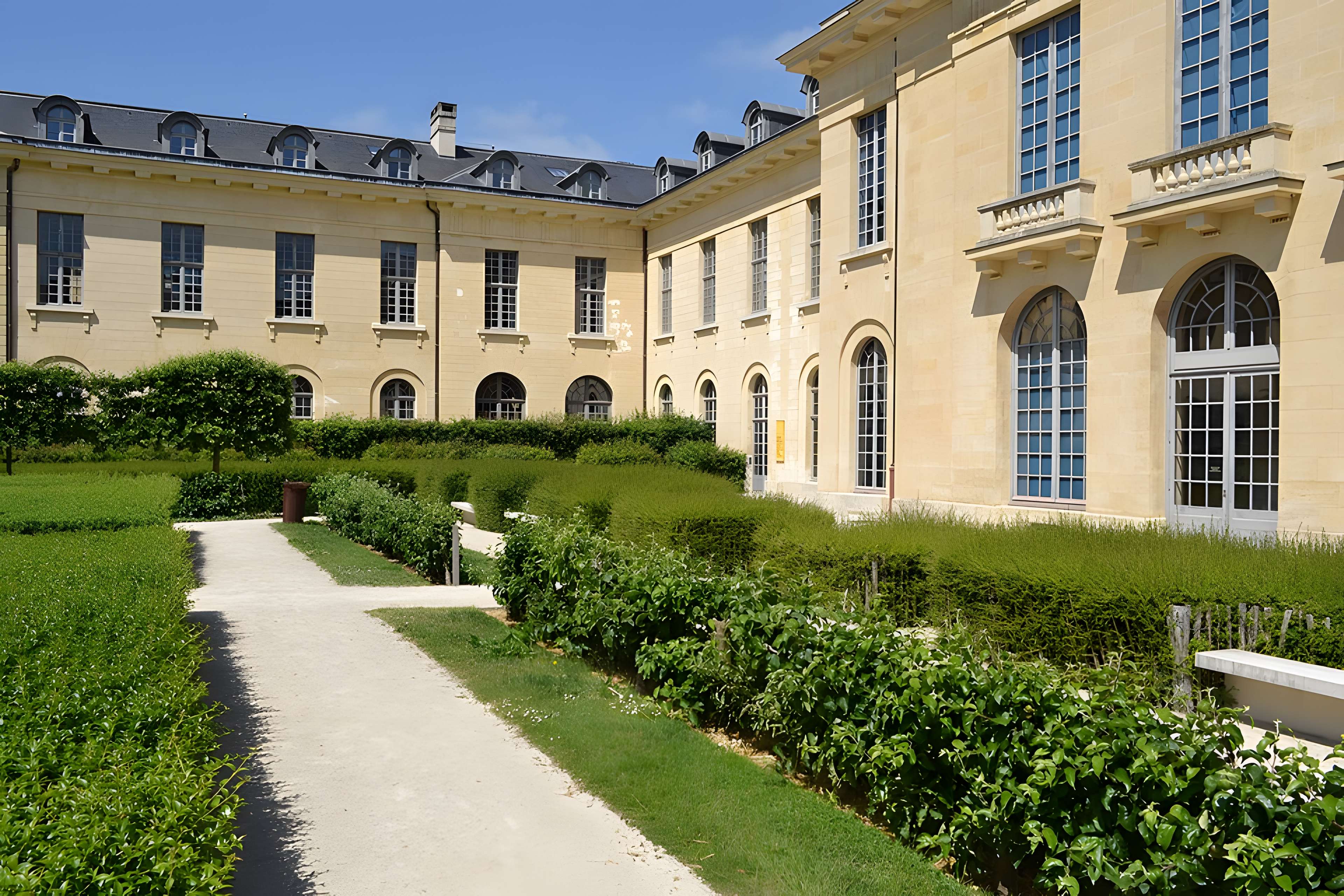 Ancienne Maison de Charité, ancien hôpital Richaud