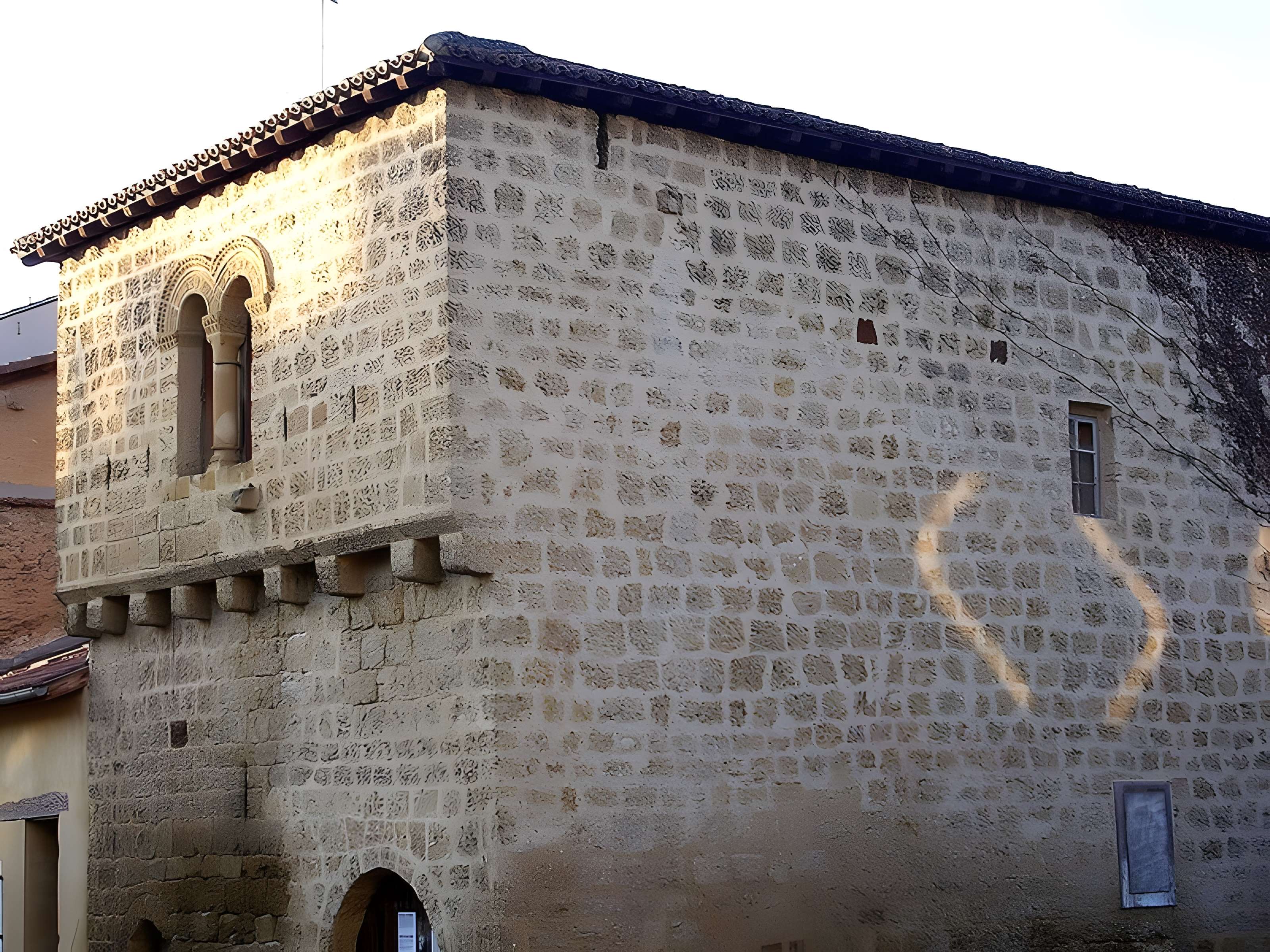 Maisons fortes romanes à Mont-de-Marsan 