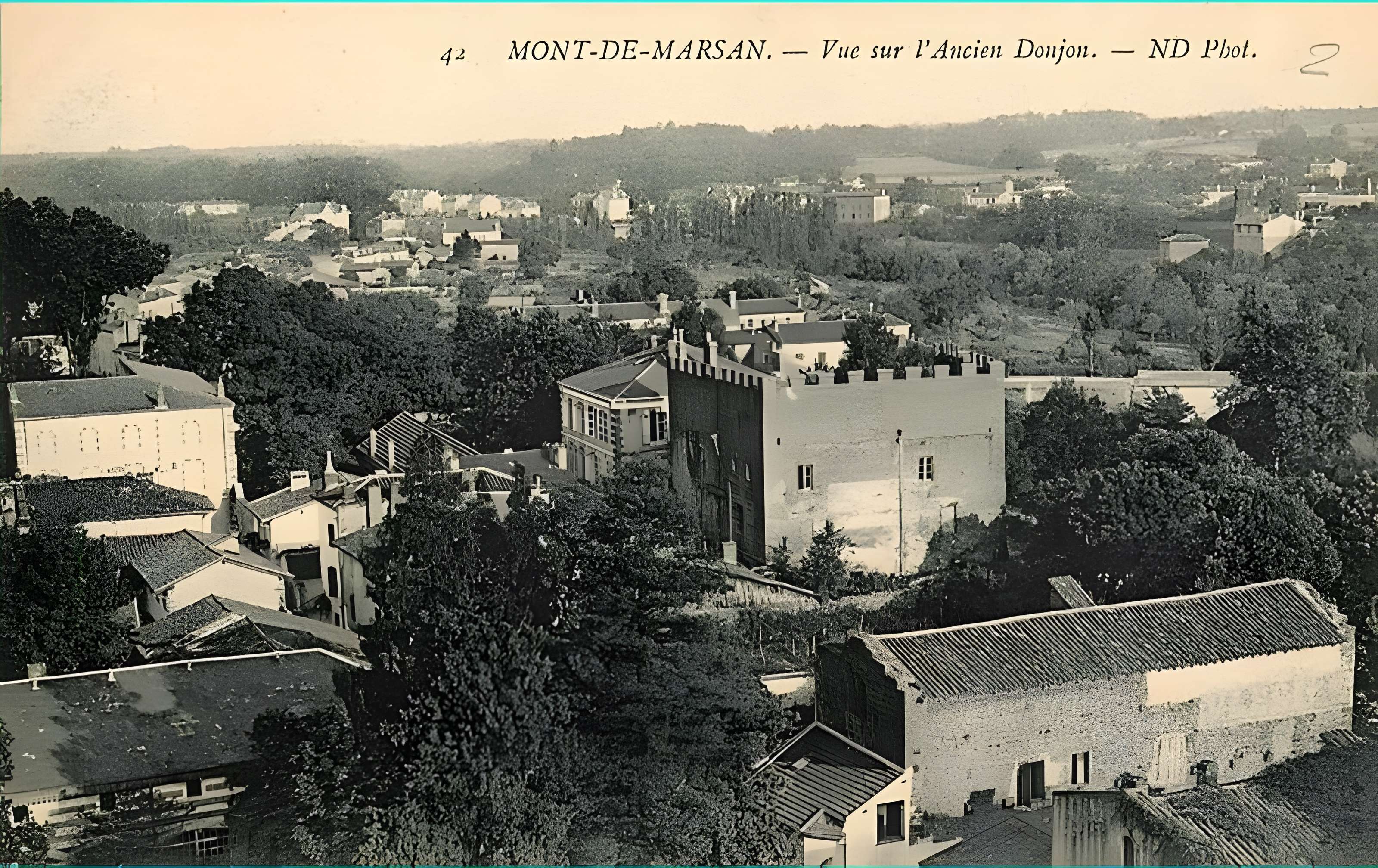 Maisons fortes romanes à Mont-de-Marsan
