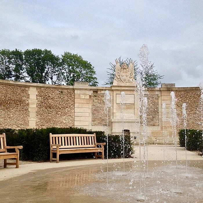 Photo de Terrains en bordure de labreuvoir Louis XIV