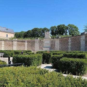 Terrains en bordure de labreuvoir Louis XIV