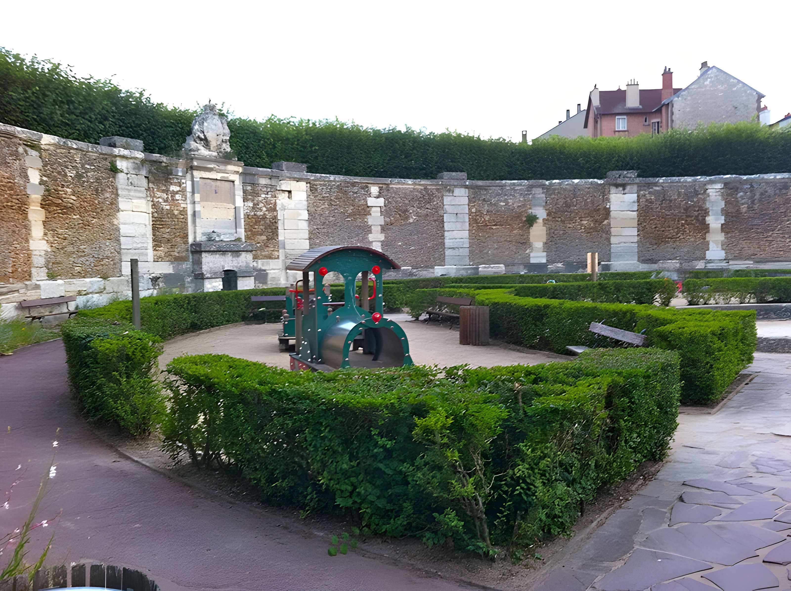 Terrains en bordure de l'abreuvoir Louis XIV