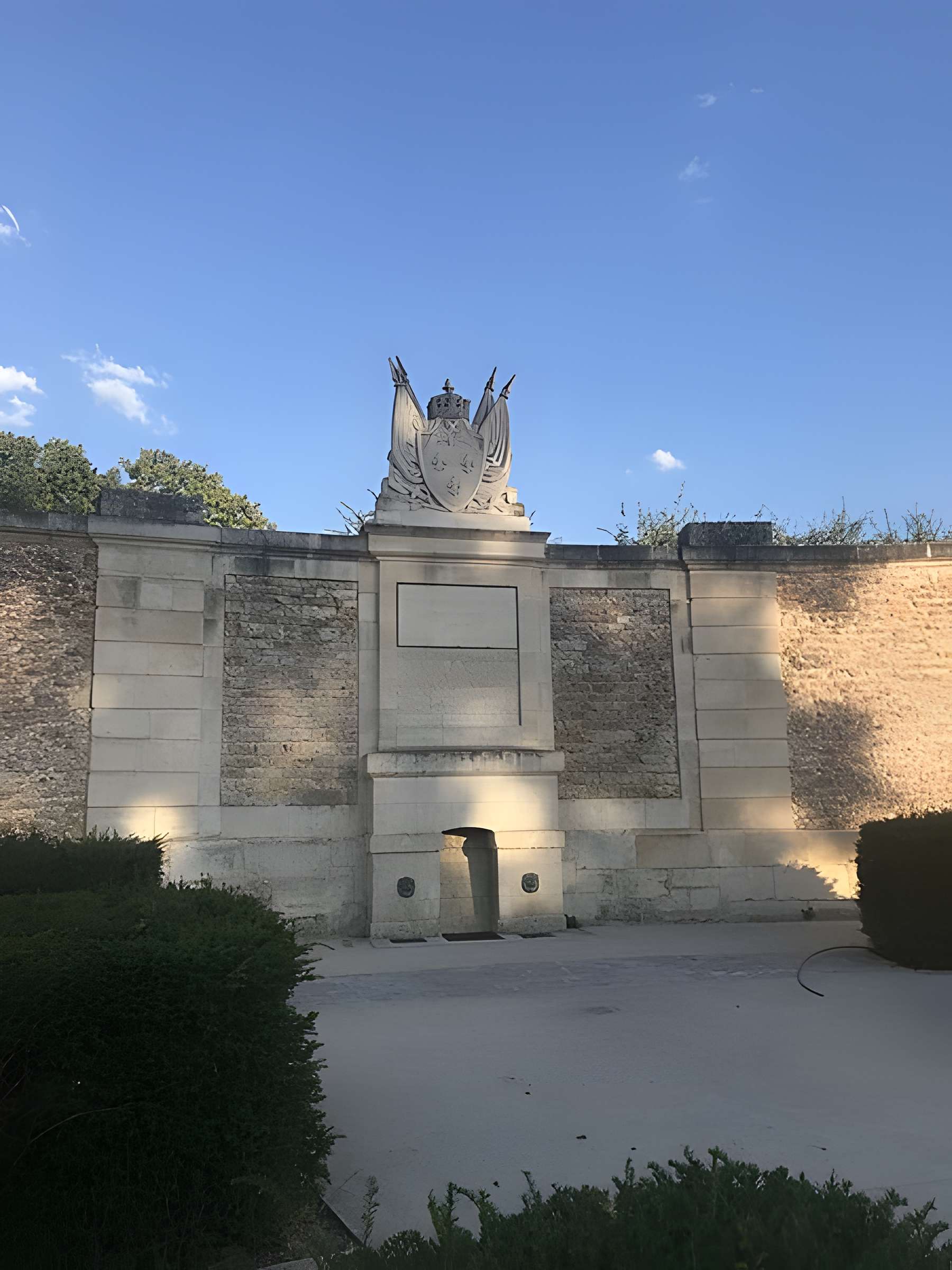 Terrains en bordure de l'abreuvoir Louis XIV