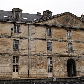 Caserne Duguesclin ou centre Duguesclin