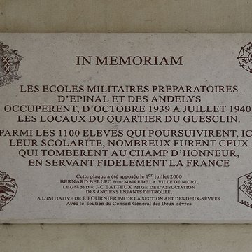 Caserne Duguesclin ou centre Duguesclin