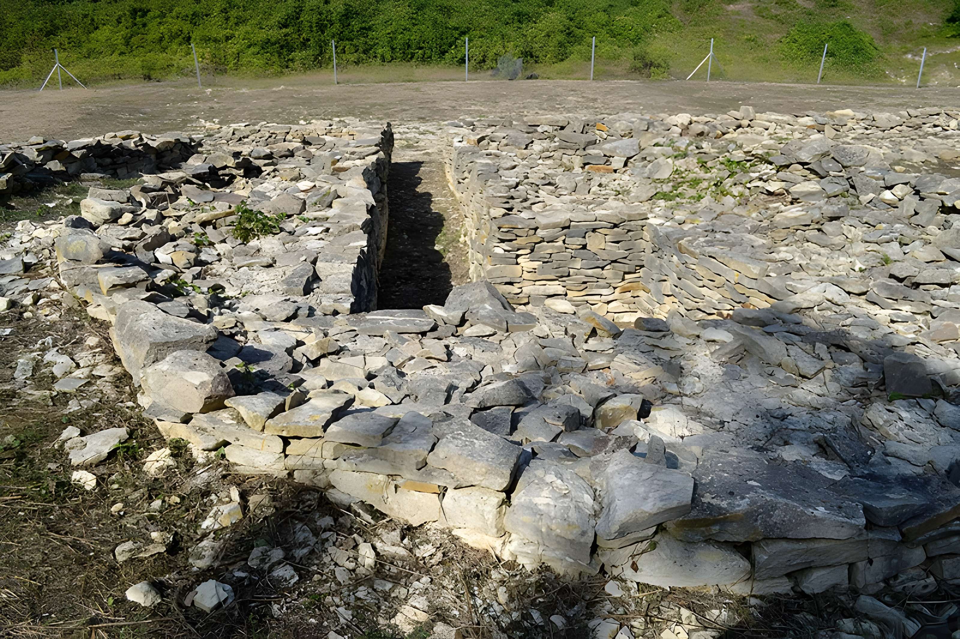 Site de la nécropole de Péré (ou Pairé)