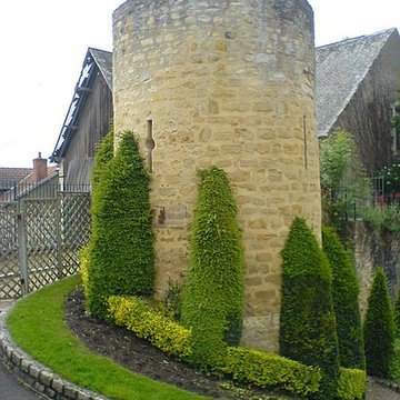 Restes des anciens remparts