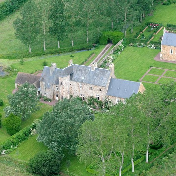 Photo de Manoir Saint-Ortaire ou manoir de la Mare du Dézert