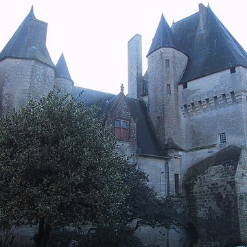 chateau de cherveux
