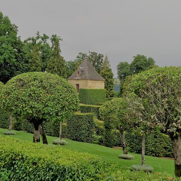 Manoir dEyrignac et ses Jardins