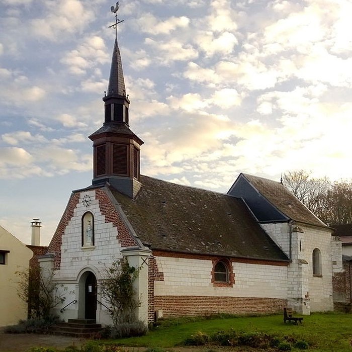 Photo de La chapelle Notre-Dame-des-Vertus, avec le parc mémoriel de Notre-Dame-des-Vertus, du calvaire du Souvenir 1914-1918 et de la statue de la Vierge-aux-Sept-Douleurs