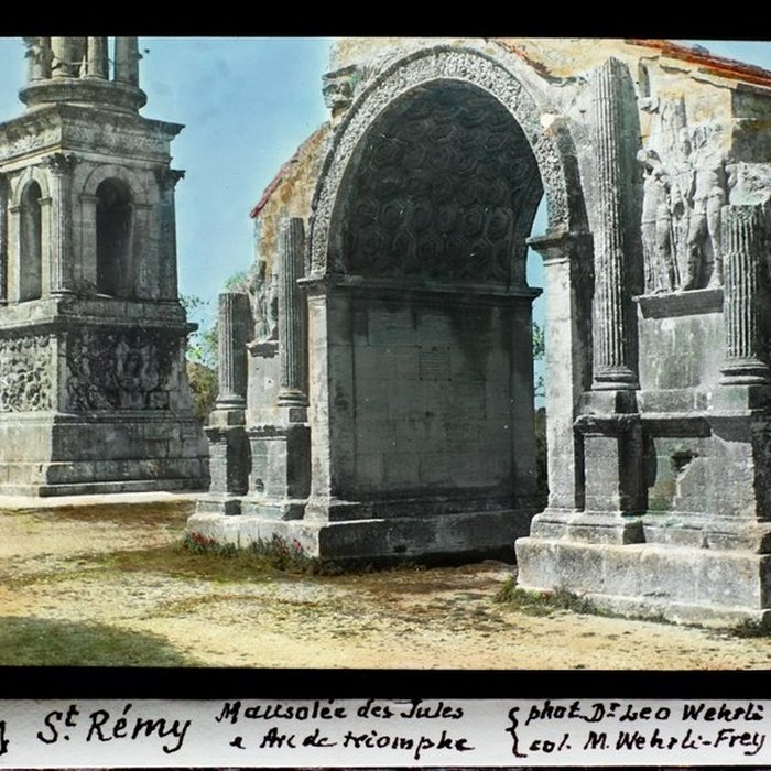 Photo de Mausolée de Glanum à Saint-Rémy-de-Provence