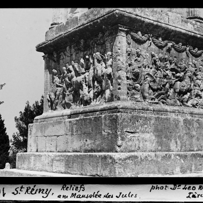Photo de Mausolée de Glanum à Saint-Rémy-de-Provence