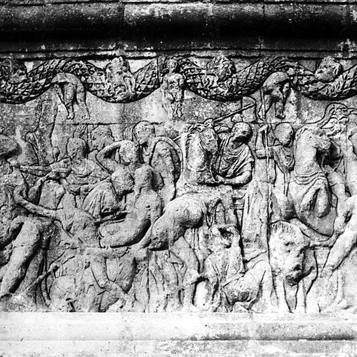 Photo de Mausolée de Glanum à Saint-Rémy-de-Provence