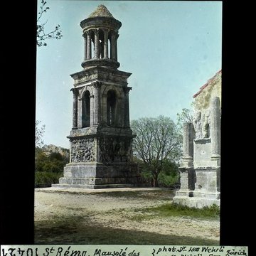 Mausolée de Glanum à Saint-Rémy-de-Provence