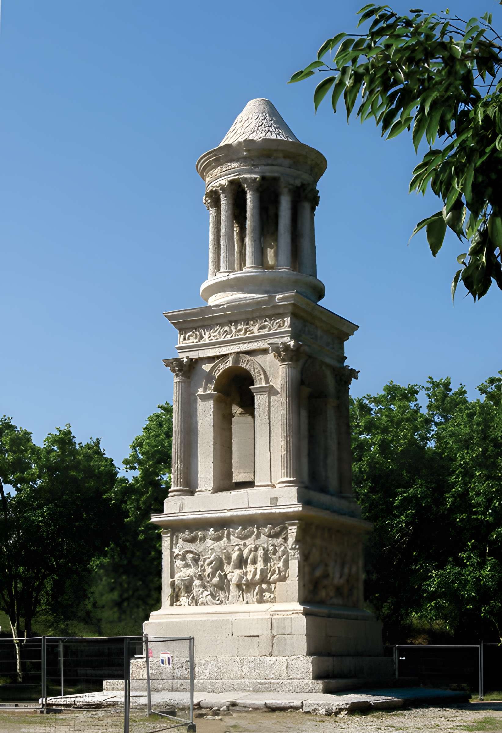 Mausolée de Glanum à Saint-Rémy-de-Provence