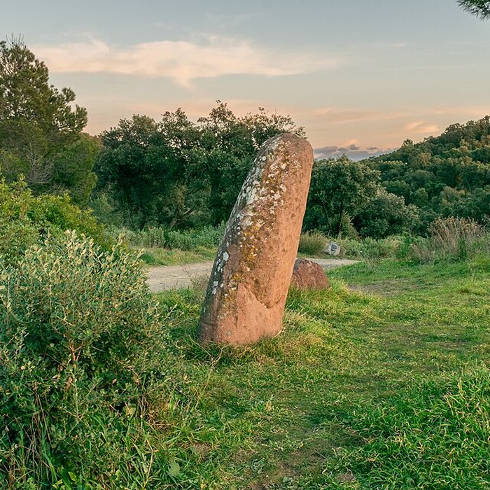 Photo de Menhir dAire-Peyronne de Saint-Raphaël