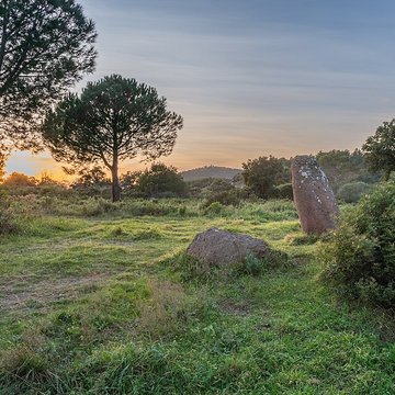 Menhir dAire-Peyronne de Saint-Raphaël
