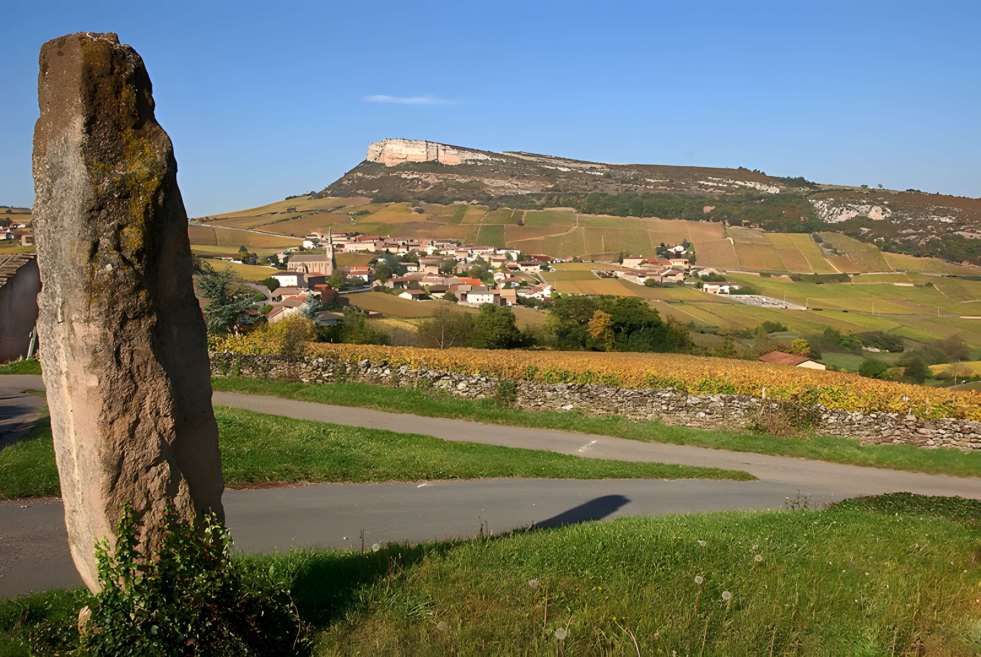 Menhir de Chancerons à Vergisson