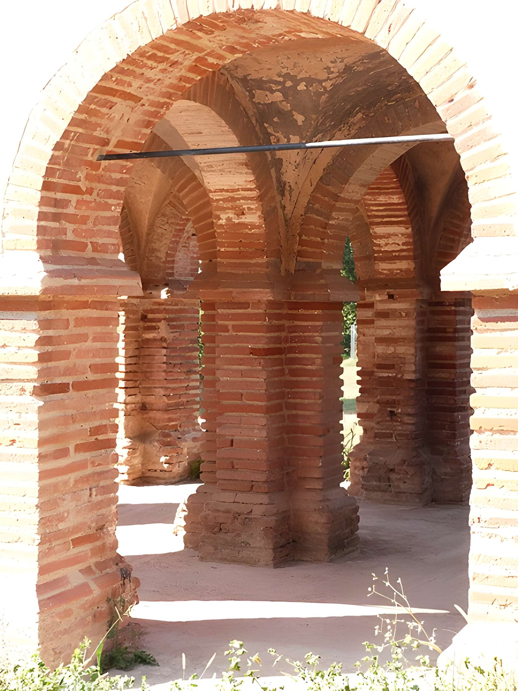 Pigeonnier du château de Lastours