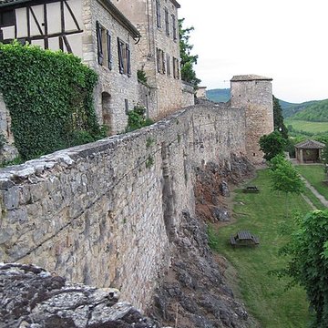 Restes des remparts