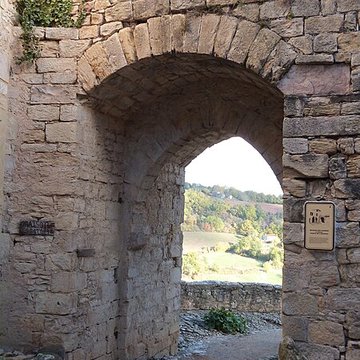 Restes des remparts
