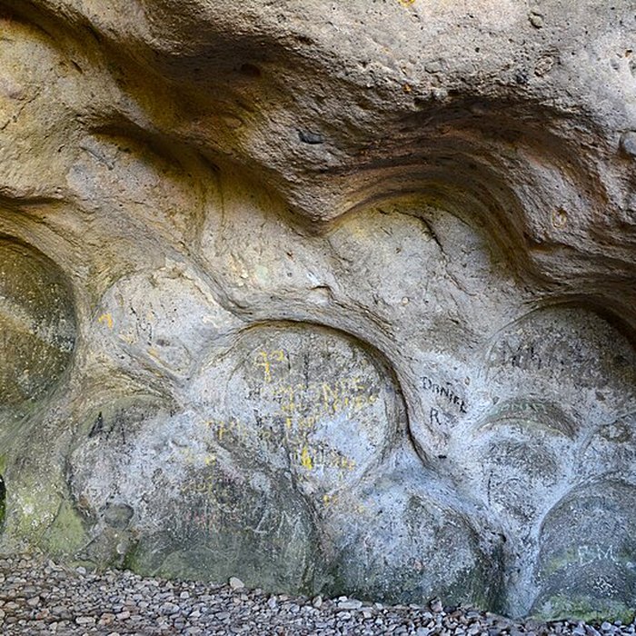 Photo de Carrières de meules de moulins ou meulières du Mont Vouan
