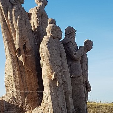 Monument dit des Fantômes commémorant la deuxième victoire de la Marne