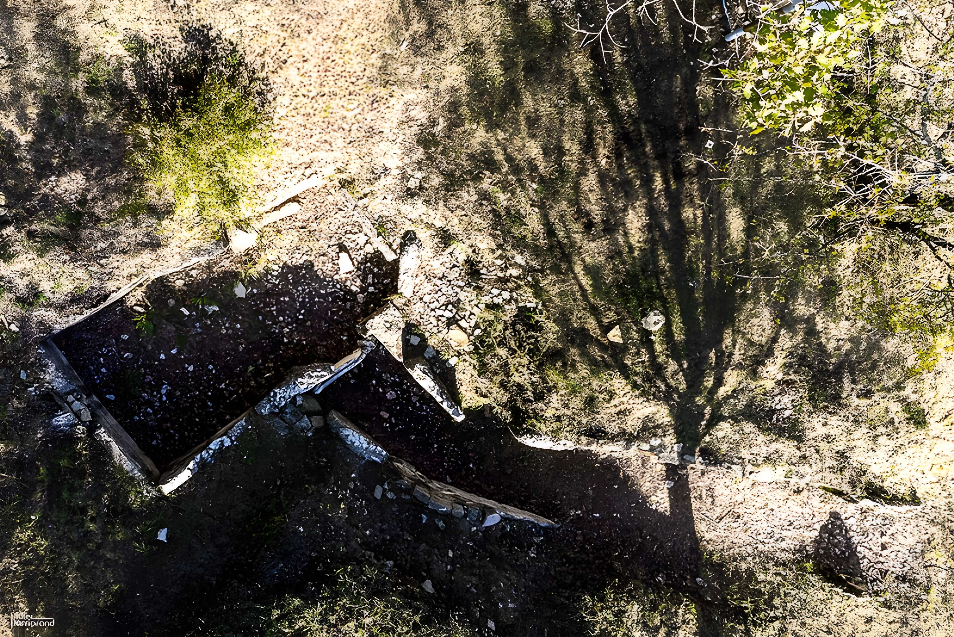 Motte de la Jacquille à Fontenille