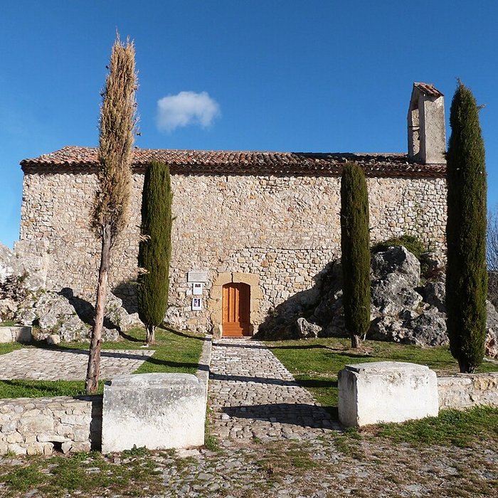 Photo de Vestiges du castrum et de la chapelle Saint-Barthélemy
