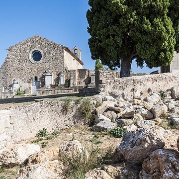 Vestiges du castrum et de la chapelle Saint-Barthélemy