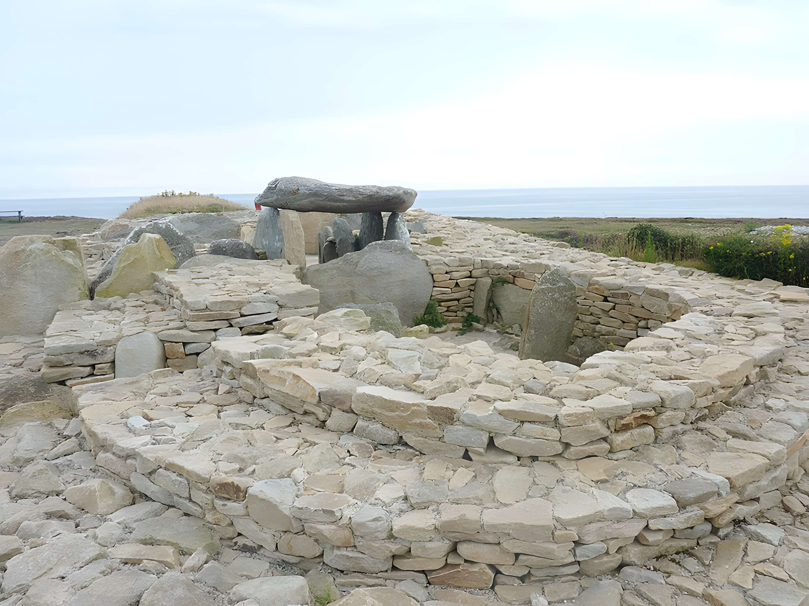 Nécropole mégalithique de la Pointe du Souc'h à Plouhinec
