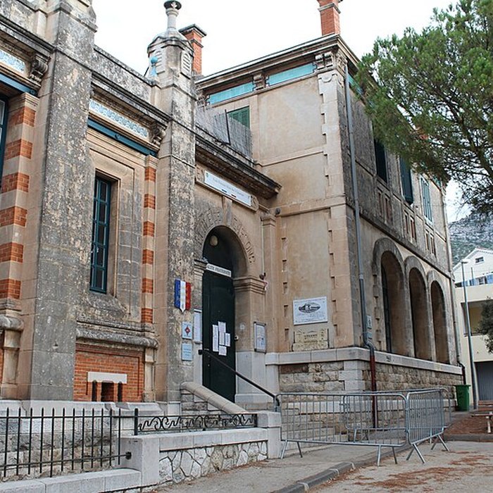 Photo de Ecole élémentaire des Trois-Quartiers