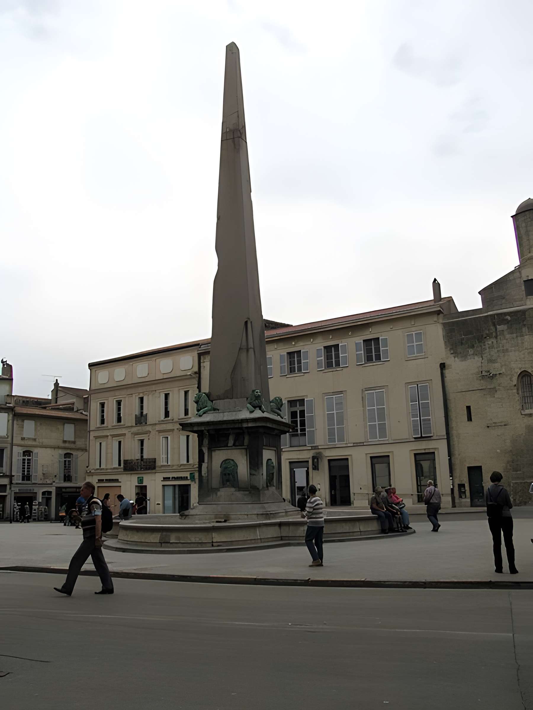 Obélisque d'Arles