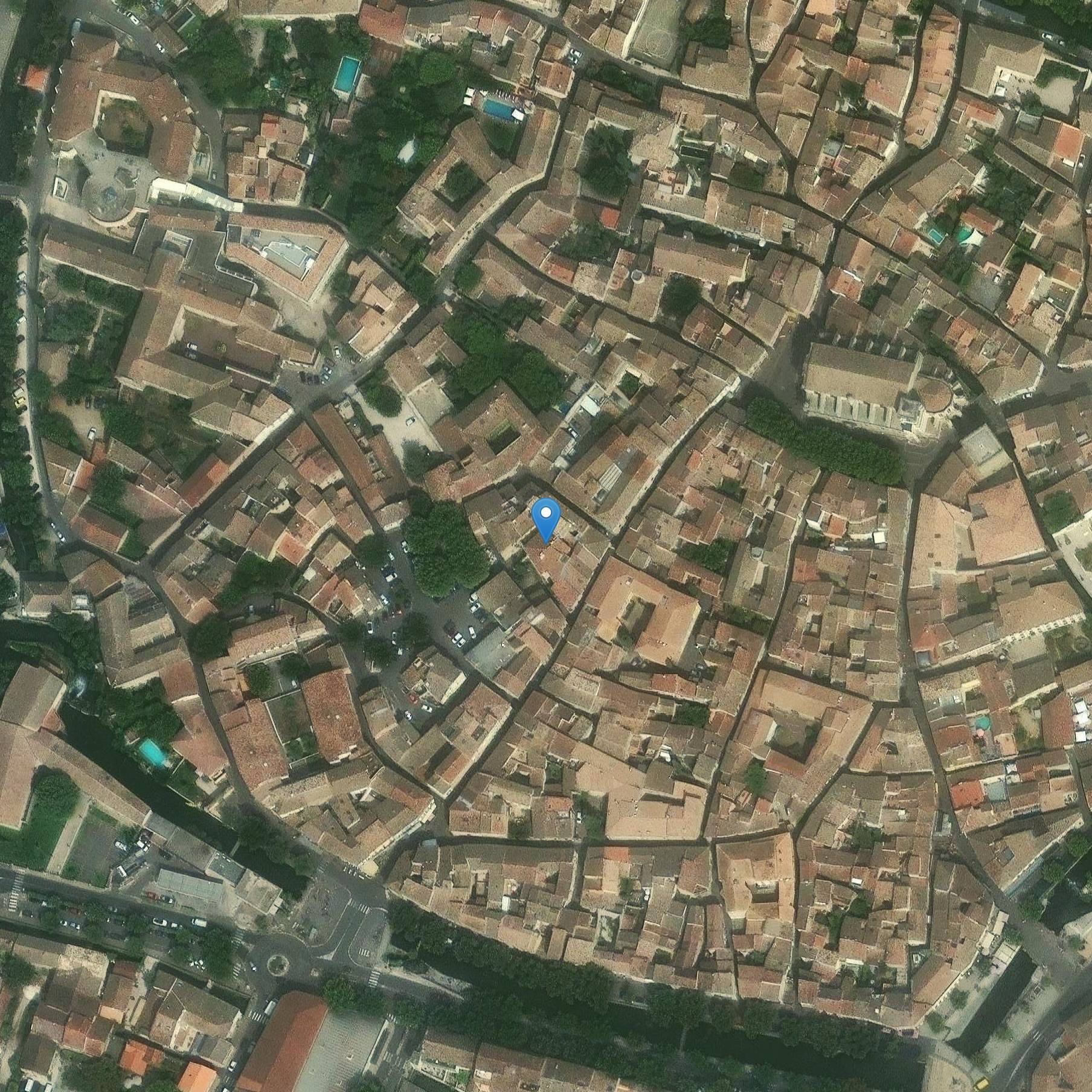 Photo de ユダヤ教徒コミュニティの元キャリア「Beaucaire」の構築