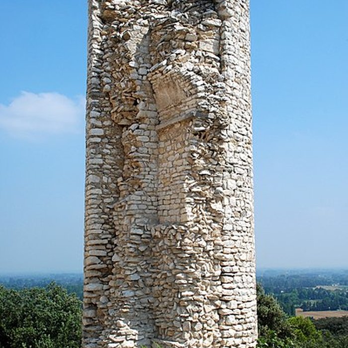 Photo de Monastère fortifié de Thouzon