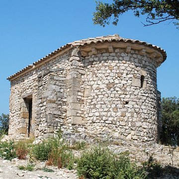 Monastère fortifié de Thouzon