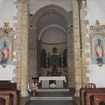 Eglise à lexception de la nef moderne