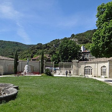 Palais épiscopal de Viviers