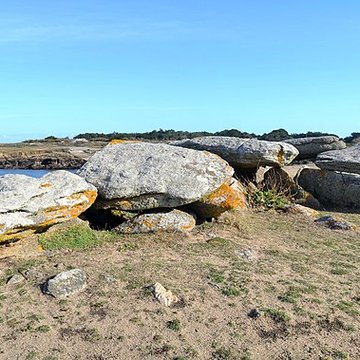 Trois dolmens