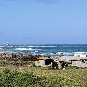 Trois dolmens